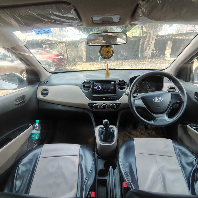 Second-hand 2015 Hyundai i10 Magna 1.2 iTech SE for sale in Lucknow-4