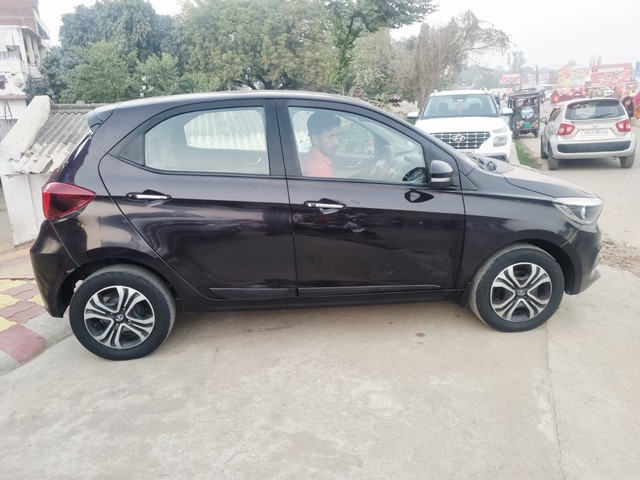 Second-hand 2022 Tata Tiago XZ Plus CNG BSVI for sale in Gorakhpur-4