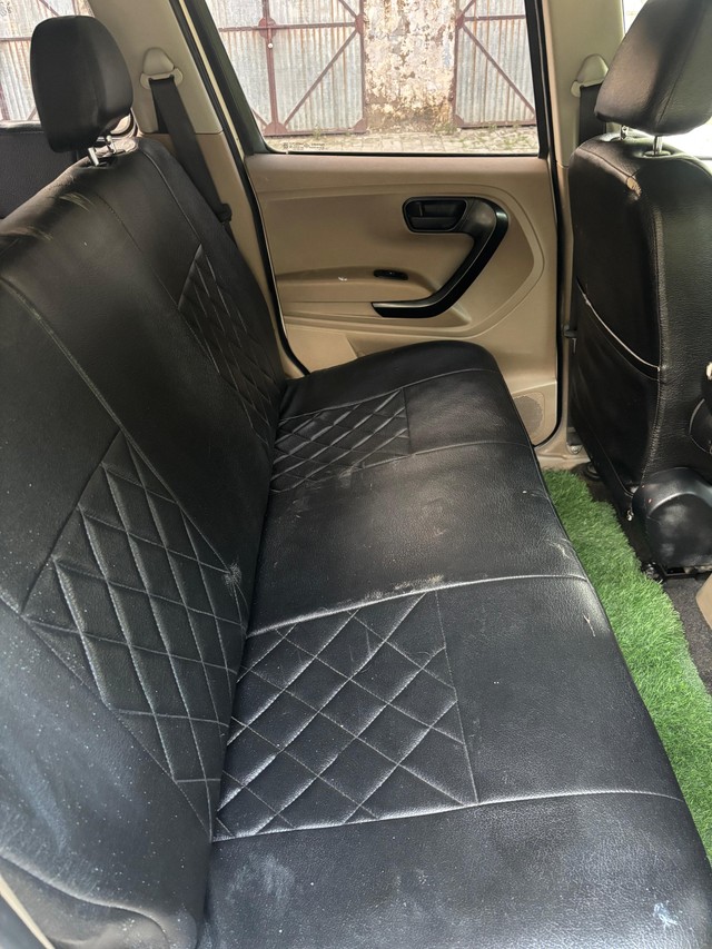 Second-hand 2015 Mahindra TUV 300 T6 Plus for sale in Lucknow-8