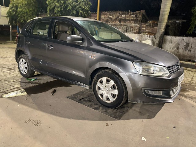 Second-hand 2010 Volkswagen Polo IPL II 1.2 Petrol Highline for sale in Lucknow-8