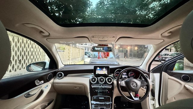 Mercedes-Benz GLC 300 4MATIC Second-hand 2016 Mercedes-Benz GLC 300 4MATIC for sale in New Delhi-29