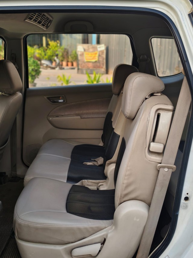 Second-hand 2012 Maruti Suzuki Ertiga VDI for sale in Nashik-8