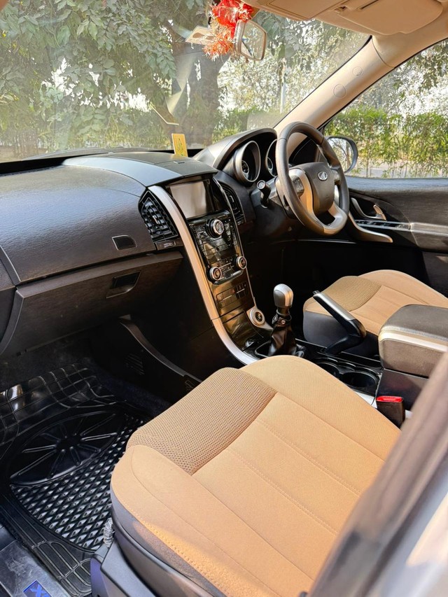 Second-hand 2019 Mahindra XUV500 W7 BSIV for sale in Yamuna Nagar-16