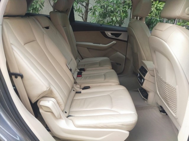 Audi Q7 45 TDI Quattro Technology Second-hand 2015 Audi Q7 45 TDI Quattro Technology for sale in Hyderabad-13