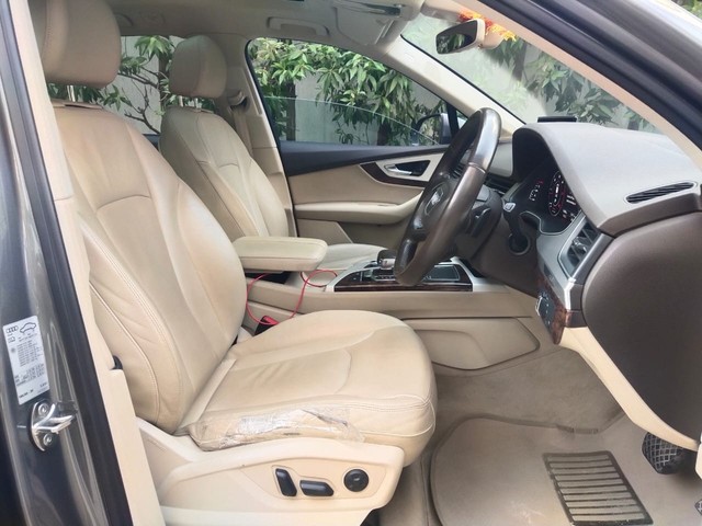 Audi Q7 45 TDI Quattro Technology Second-hand 2015 Audi Q7 45 TDI Quattro Technology for sale in Hyderabad-18