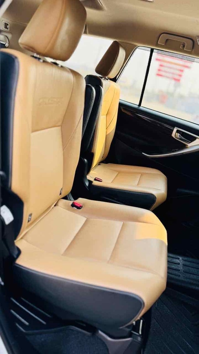 Second-hand 2024 Toyota Innova Crysta 2.4 Zx 7Str for sale in Surat-4