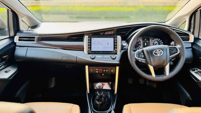 Second-hand 2024 Toyota Innova Crysta 2.4 Zx 7Str for sale in Surat-5