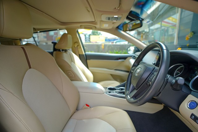 Toyota Camry 2.5 Hybrid Second-hand 2023 Toyota Camry 2.5 Hybrid for sale in Jaipur-10