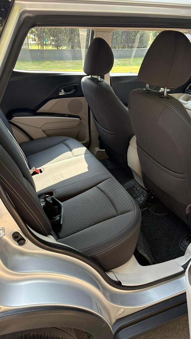 Second-hand 2019 Mahindra XUV300 W8 BSIV for sale in Yamuna Nagar-5