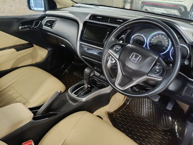 Second-hand 2019 Honda City i-VTEC CVT VX for sale in New Delhi-4