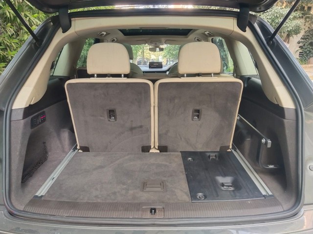 Audi Q7 45 TDI Quattro Technology Second-hand 2015 Audi Q7 45 TDI Quattro Technology for sale in Hyderabad-11