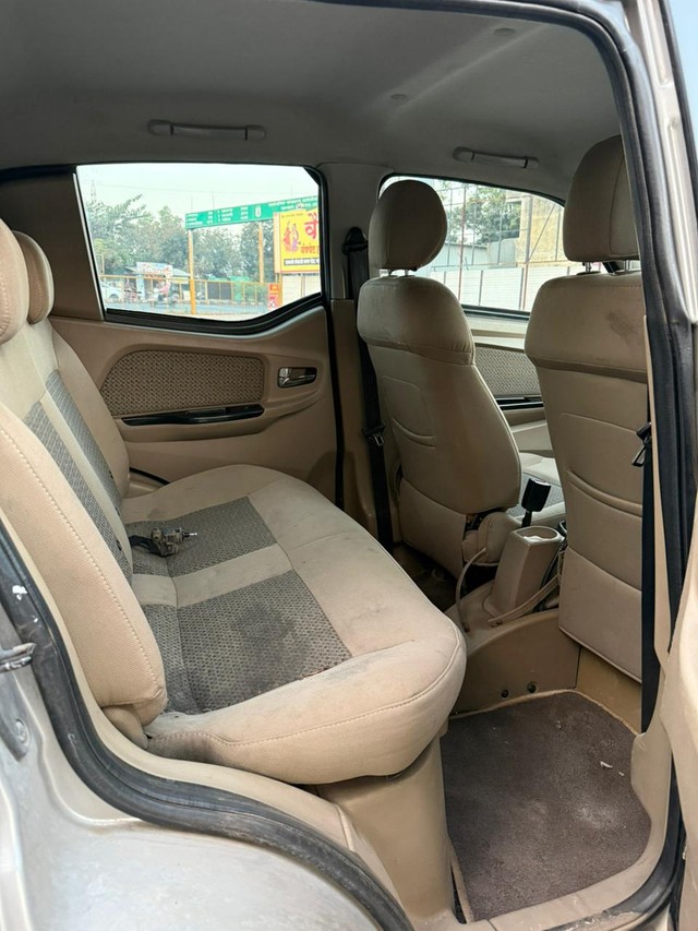 Second-hand 2018 Mahindra e2o Plus P4 for sale in Nashik-10