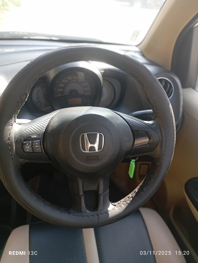 Second-hand 2015 Honda Amaze SX i-DTEC for sale in Surat-9