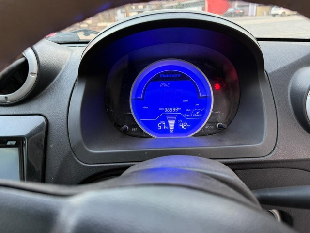 Second-hand 2018 Mahindra e2o Plus P4 for sale in Nashik-8