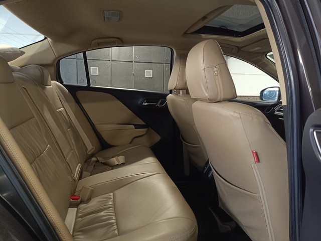 Second-hand 2019 Honda City i-VTEC CVT VX for sale in New Delhi-5