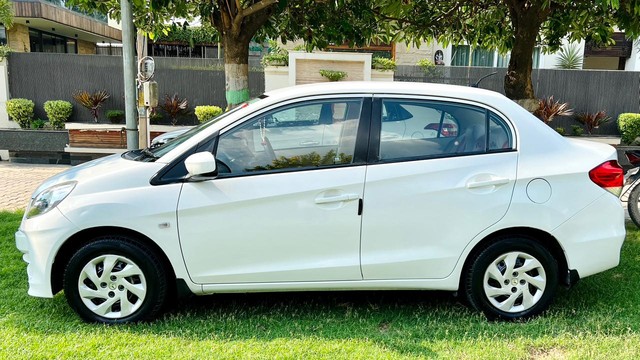 Second-hand 2015 Honda Amaze S i-Vtech for sale in Yamuna Nagar-18