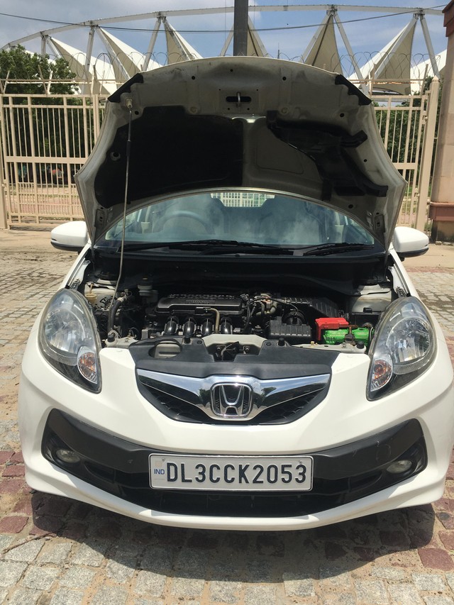 Second-hand 2015 Honda Brio VX AT for sale in New Delhi-6