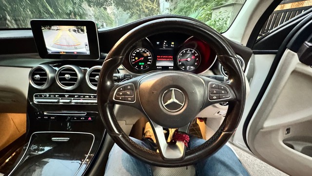 Mercedes-Benz GLC 300 4MATIC Second-hand 2016 Mercedes-Benz GLC 300 4MATIC for sale in New Delhi-12