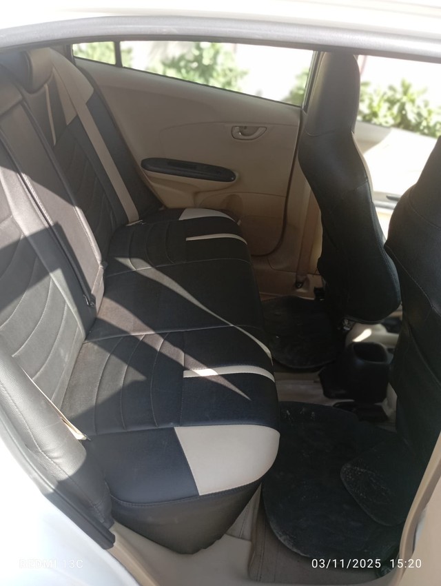 Second-hand 2015 Honda Amaze SX i-DTEC for sale in Surat-11