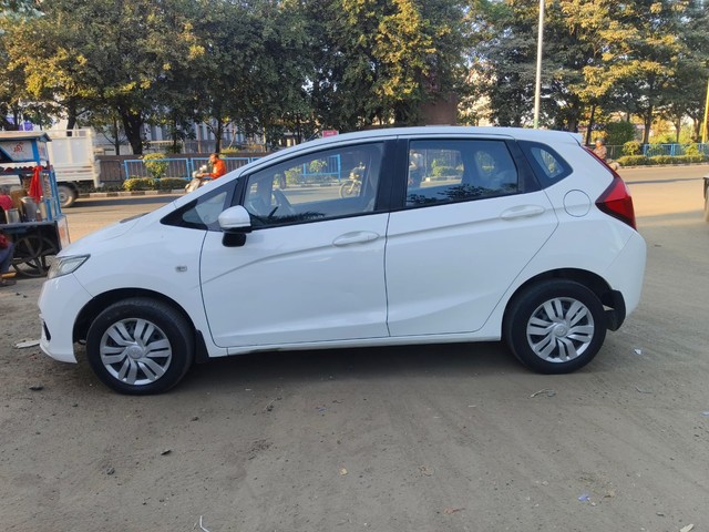 Second-hand 2017 Honda Jazz 1.5 S i DTEC for sale in Surat-3