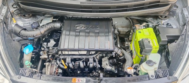 Hyundai i10 Sportz 1.1L Second-hand 2017 Hyundai i10 Sportz 1.1L for sale in Ahmedabad-4