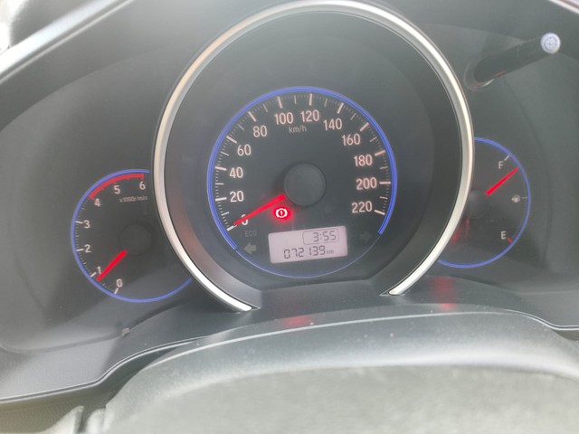 Second-hand 2017 Honda Jazz 1.5 S i DTEC for sale in Surat-5