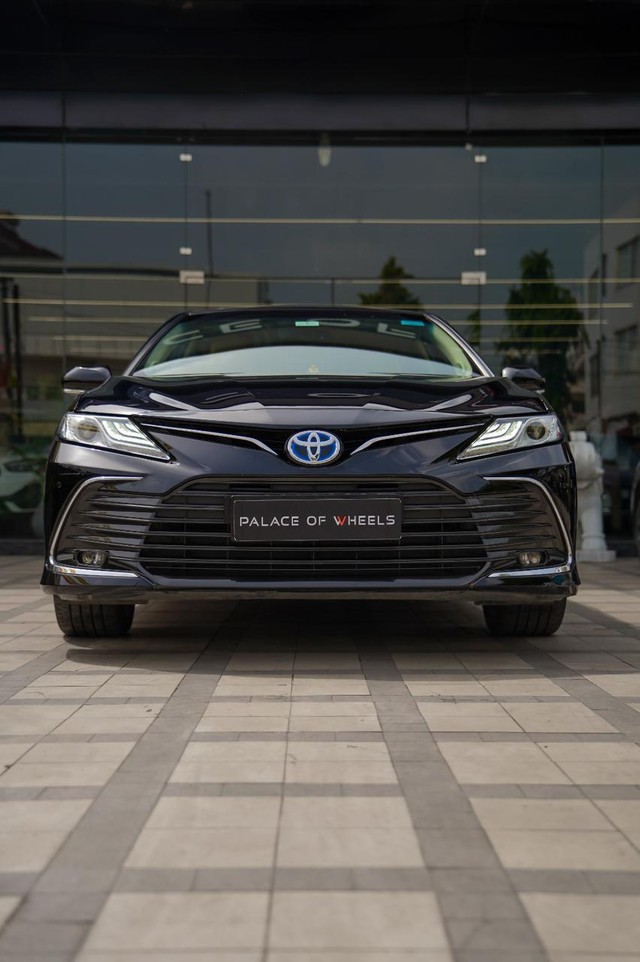 Toyota Camry 2.5 Hybrid Second-hand 2023 Toyota Camry 2.5 Hybrid for sale in Jaipur-0