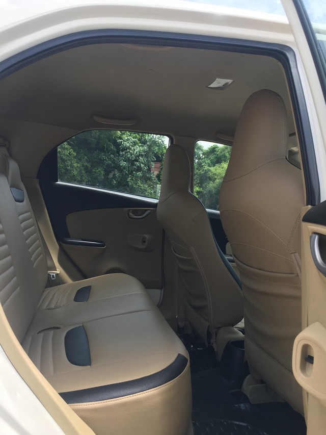 Second-hand 2015 Honda Brio VX AT for sale in New Delhi-22