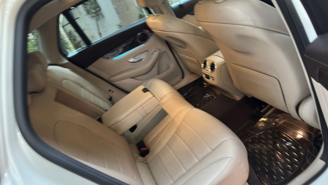 Mercedes-Benz GLC 300 4MATIC Second-hand 2016 Mercedes-Benz GLC 300 4MATIC for sale in New Delhi-11