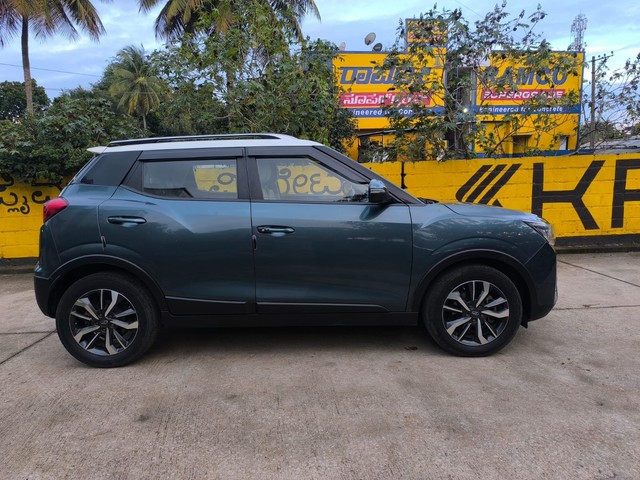 Second-hand 2019 Mahindra XUV300 W8 Option BSVI for sale in Bangalore-1