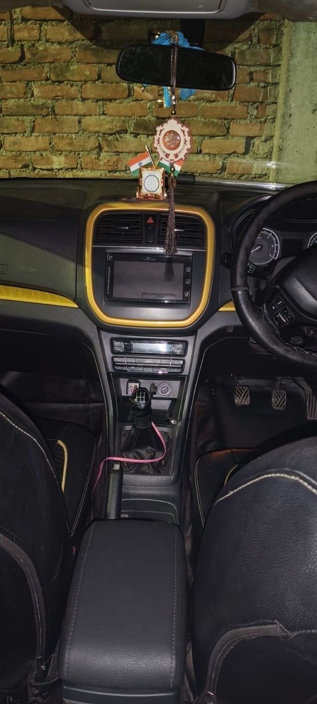 Second-hand 2017 Maruti Vitara Brezza ZDi Plus for sale in Patna-4