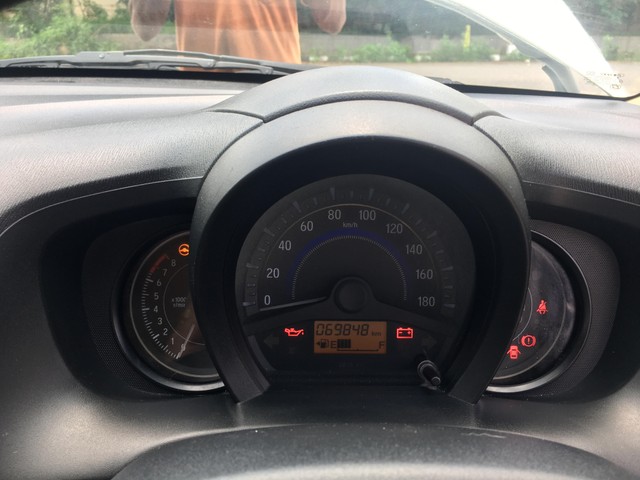 Second-hand 2015 Honda Brio VX AT for sale in New Delhi-24