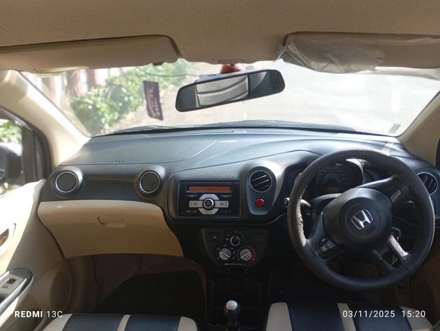Second-hand 2015 Honda Amaze SX i-DTEC for sale in Surat-12