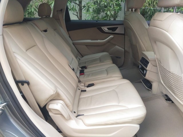 Audi Q7 45 TDI Quattro Technology Second-hand 2015 Audi Q7 45 TDI Quattro Technology for sale in Hyderabad-14