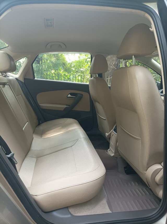 Second-hand 2017 Volkswagen Vento 1.2 TSI Highline AT for sale in New Delhi-11