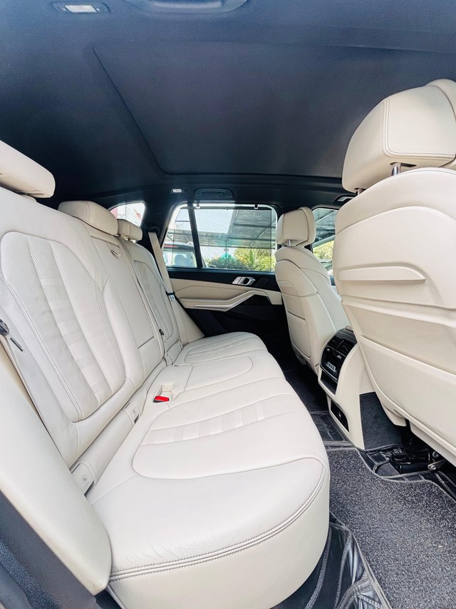 Second-hand 2020 BMW X5 xDrive 40i M Sport for sale in Jaipur-19