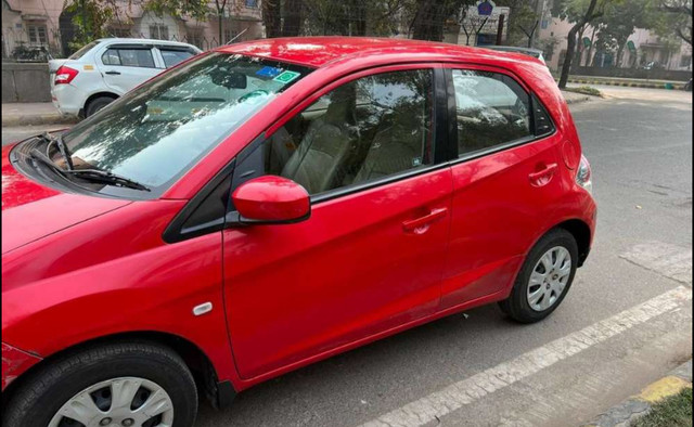 Second-hand 2012 Honda Brio S MT for sale in New Delhi-6