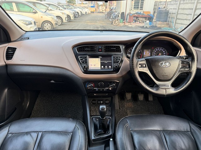 Second-hand 2020 Hyundai i20 Sportz Plus for sale in Sabarkantha-12