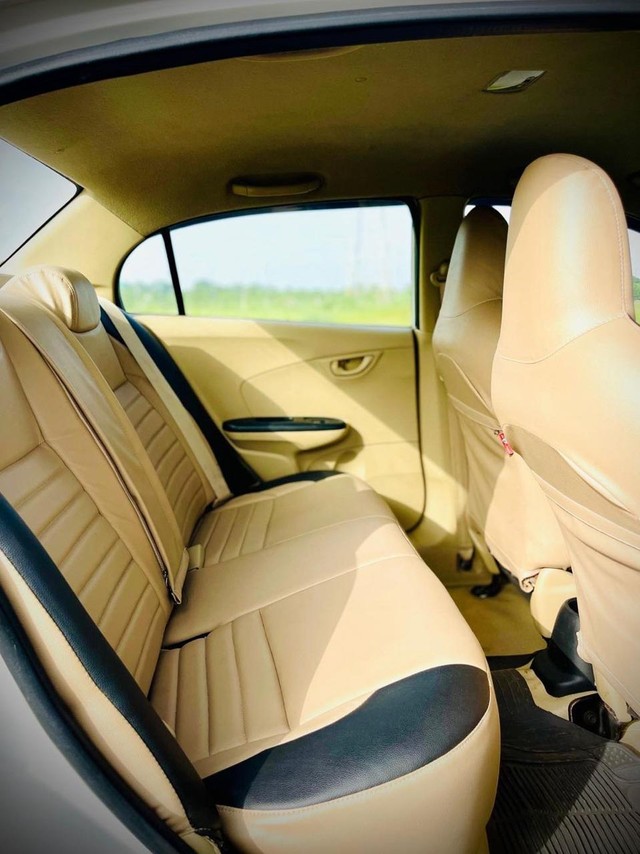 Second-hand 2015 Honda Amaze E i-Dtech for sale in Surat-9