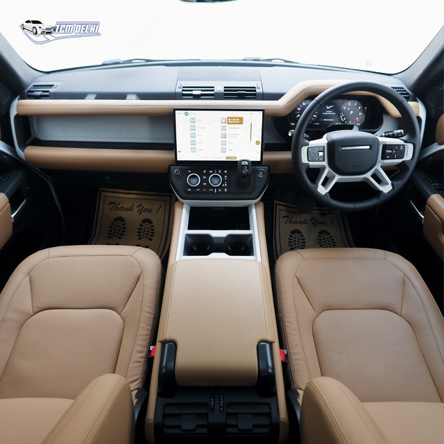 Second-hand 2025 Land Rover Defender 2.0 l Petrol 110 X-Dynamic HSE for sale in New Delhi-6