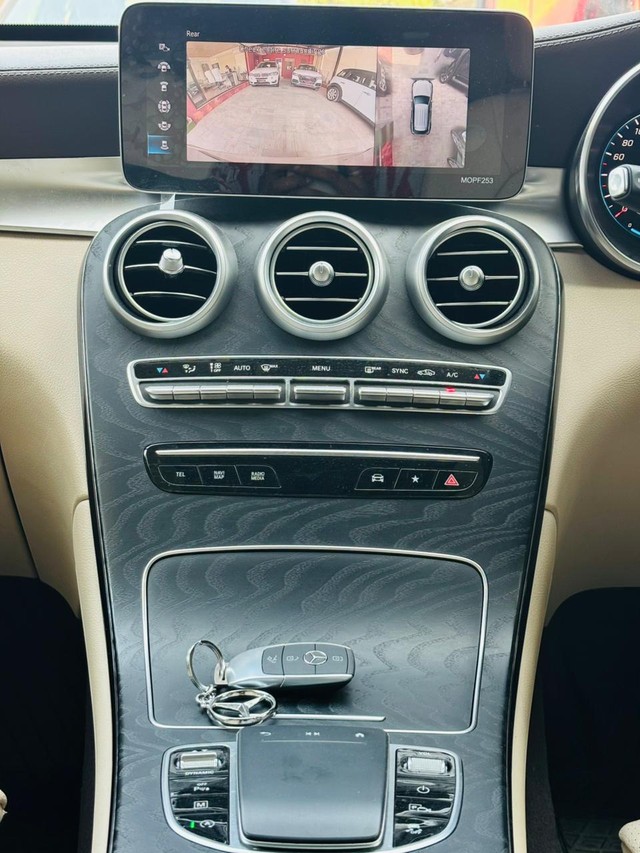 Second-hand 2022 Mercedes-Benz GLC 200 for sale in Jaipur-8