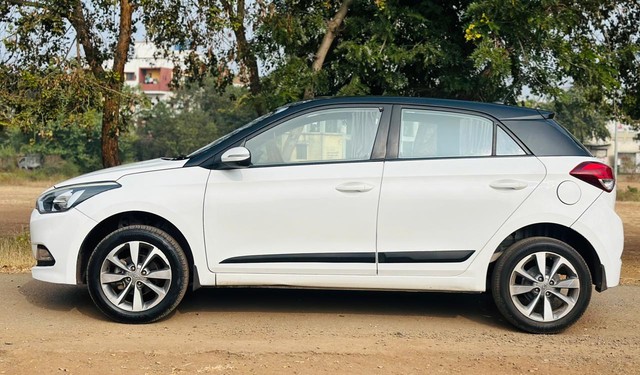 Hyundai i20 Asta 1.2 Second-hand 2017 Hyundai i20 Asta 1.2 for sale in Nashik-5