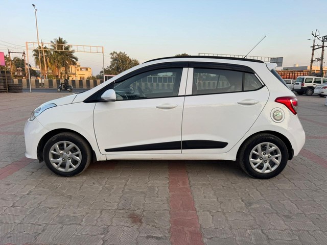 Second-hand 2019 Hyundai Grand i10 1.2 CRDi Sportz for sale in Sabarkantha-3