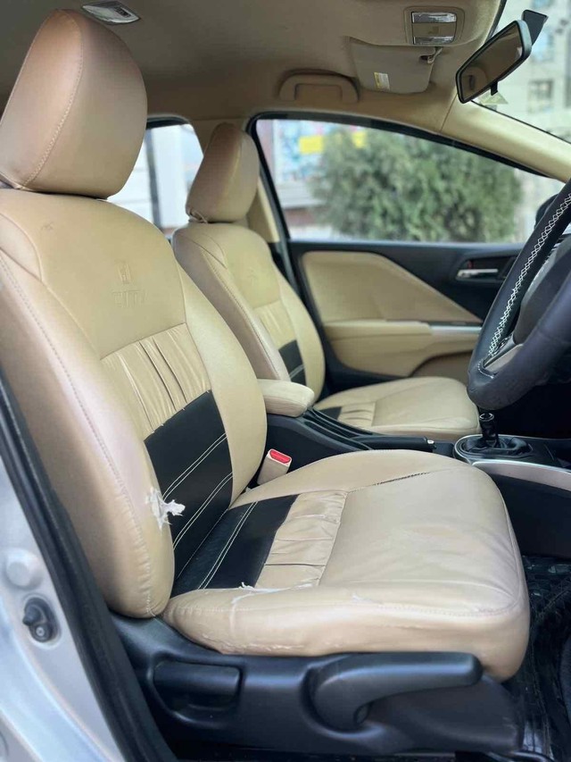 Second-hand 2014 Honda City i VTEC V for sale in Surat-6