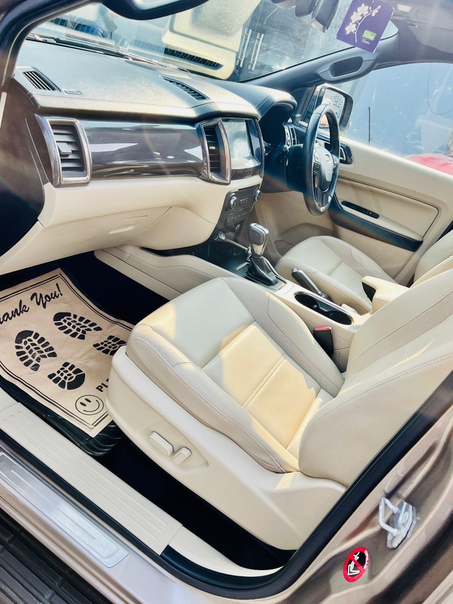 Second-hand 2019 Ford Endeavour Titanium Plus 4X2 for sale in Faridabad-19