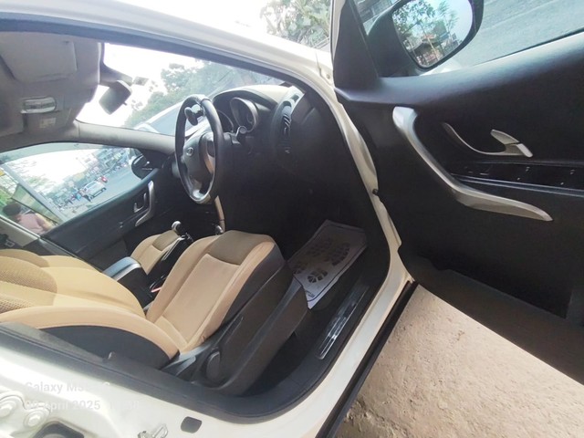 Second-hand 2019 Mahindra XUV500 W9 2WD for sale in Kolkata-6