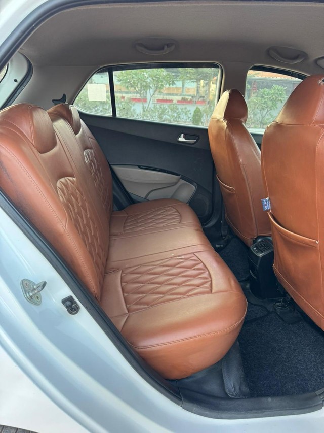 Second-hand 2019 Hyundai Grand i10 1.2 CRDi Sportz for sale in Sabarkantha-5