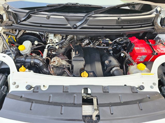 Mahindra TUV 300 T10 Second-hand 2018 Mahindra TUV 300 T10 for sale in Nashik-6