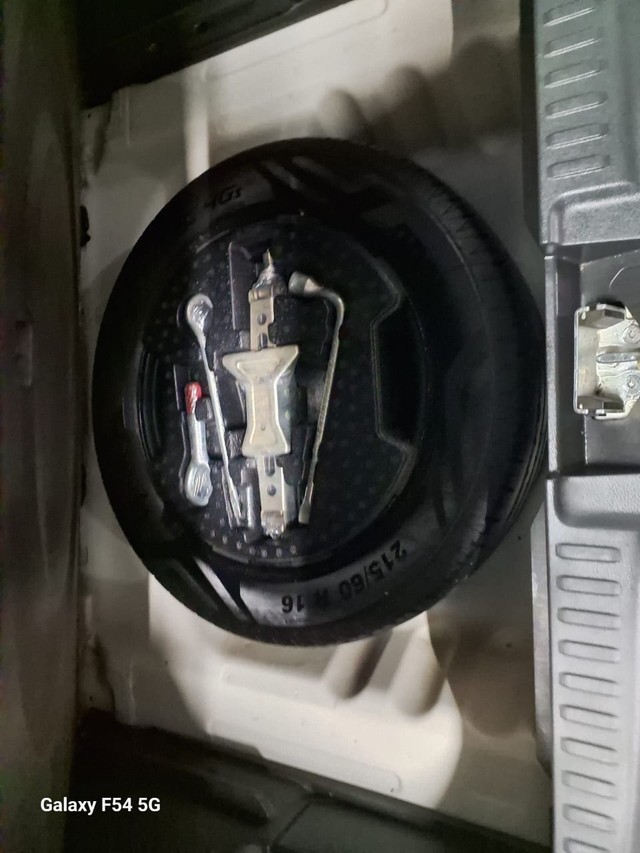 Second-hand 2017 Maruti Suzuki Vitara Brezza VDi Option for sale in Sri Muktsar Sahib-5