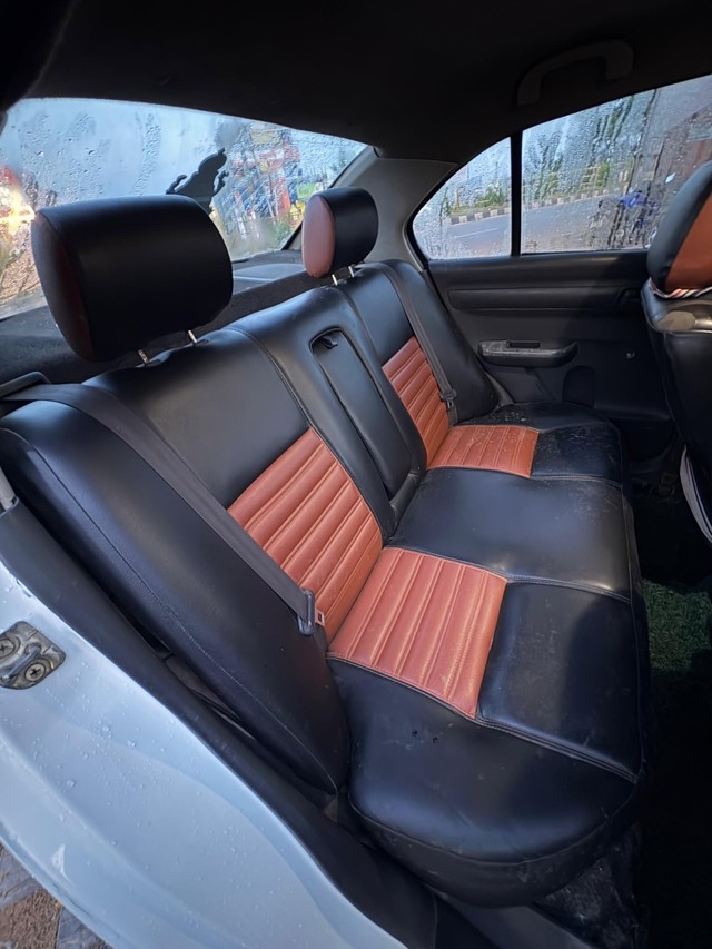 Second-hand 2015 Maruti Suzuki Swift Dzire Tour LDI for sale in Bhubaneswar-5